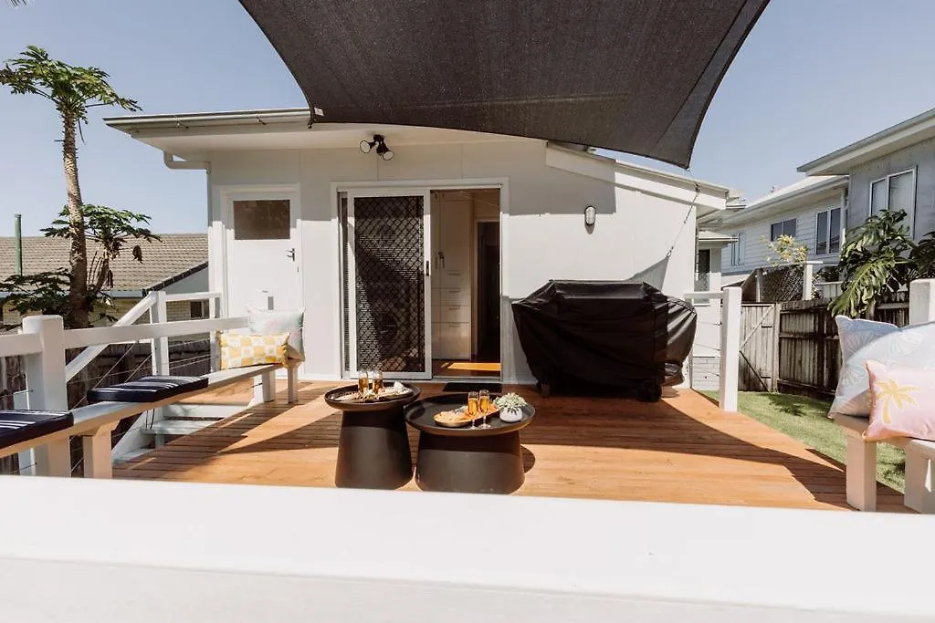 Beachside Pet-Friendly Retreat In Mooloolaba Holiday home